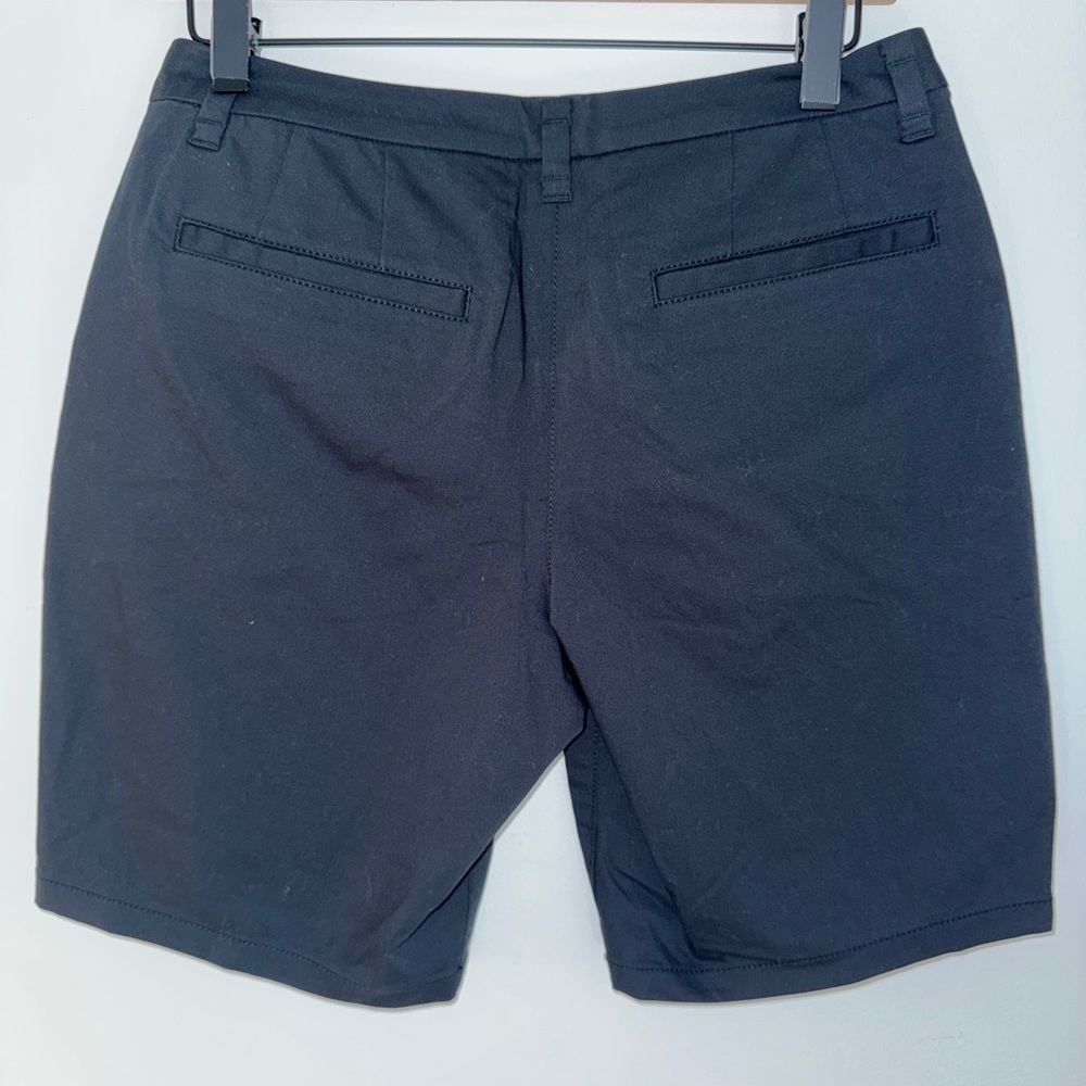 Nike Golf Dri Fit Black‎ Bermuda Shorts Stay Cool Performance Size 4 - Picture 2 of 13